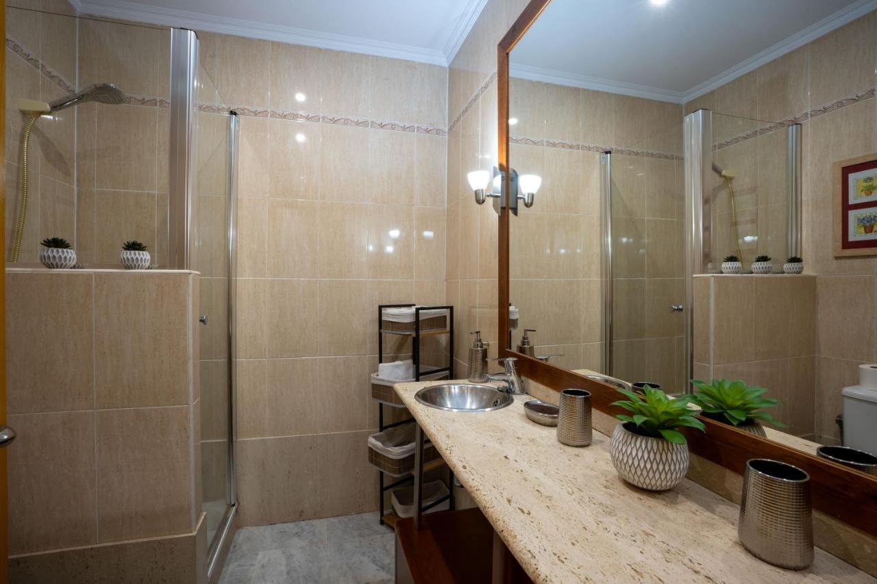Reina Aixa- Apartamento Centro Granada Exteriér fotografie