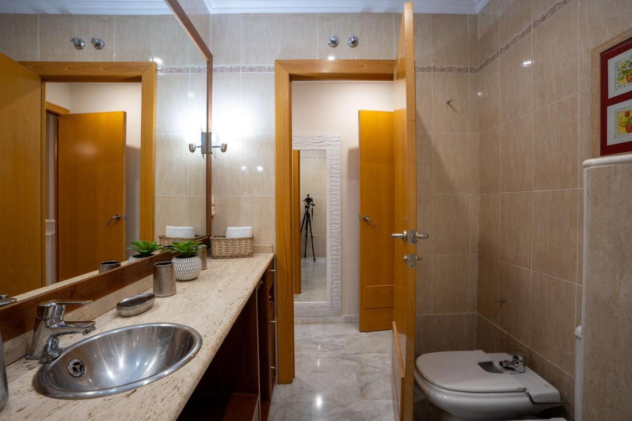 Reina Aixa- Apartamento Centro Granada Exteriér fotografie